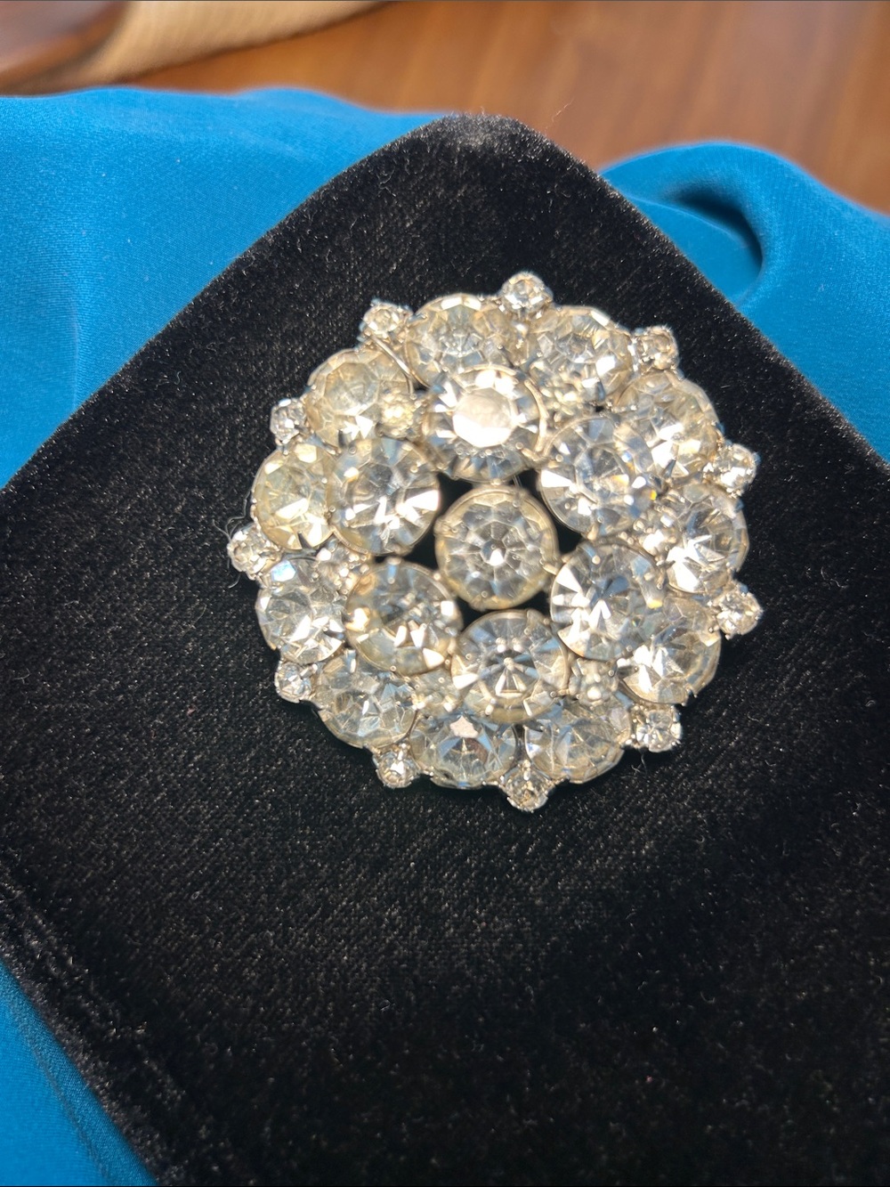 Crystal Cluster Brooch - Clear Sparkling Vintage-Style Jewelry